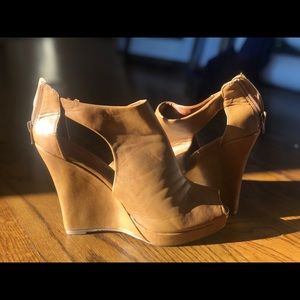 Brand New Tan Wedges